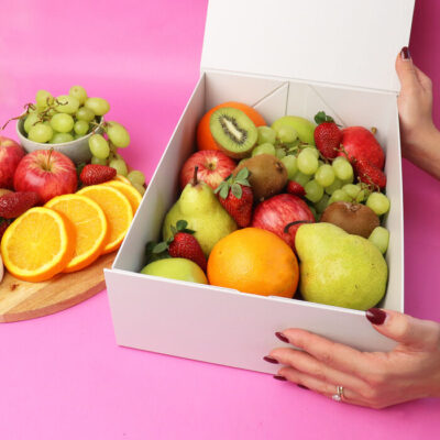 Fruit Gift Hamper with Chocolate Dipping Sauce - Medium - Edible Blooms
