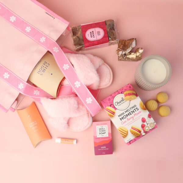 Pamper Hamper with Candle - Medium - Edible Blooms