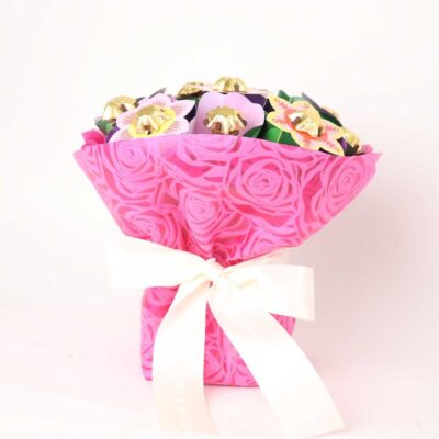 Milk Chocolate Bouquet With Chocolate Stars - Small - Edible Blooms