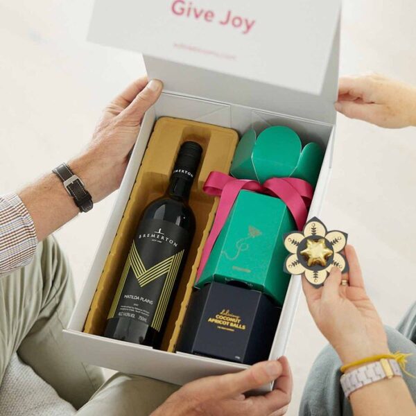 Red Wine, Nuts & Cookies Gift Hamper - Perfect Gift For Him - Medium - Edible Blooms