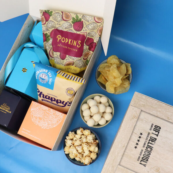 Gourmet Gift Hamper with Nuts and Honeycomb - Medium - Edible Blooms