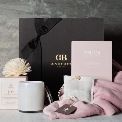 Snuggle Up Pamper Hamper